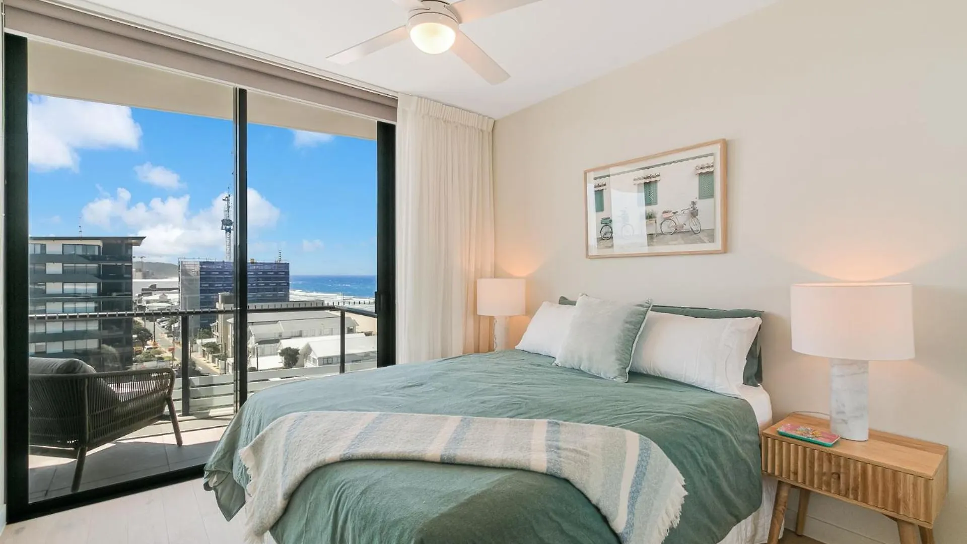 Village 804 Gold Coast 0*,  Avustralya